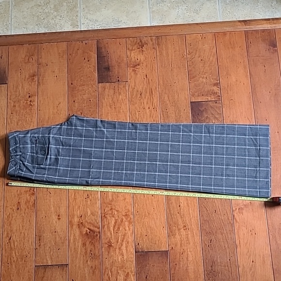 Express Design Studio Dress Pants. - Picture 9 of 9